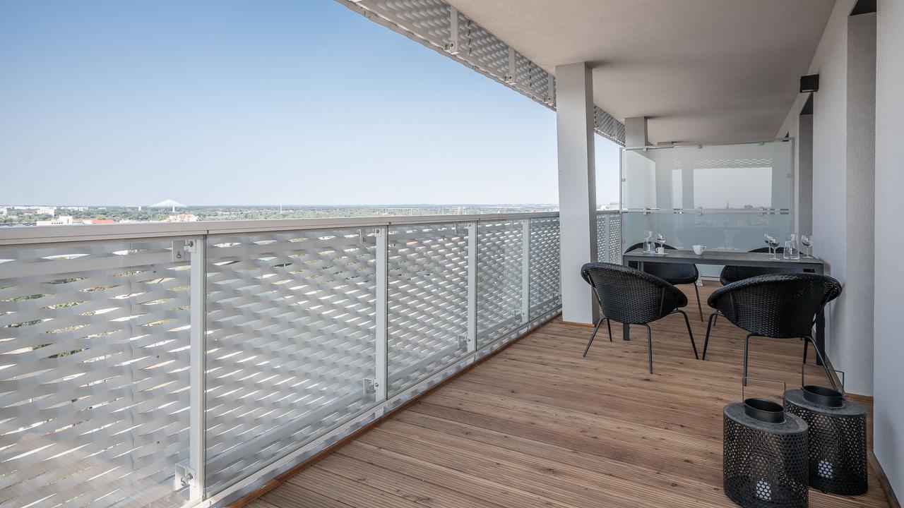 Rentplanet - Apartamenty Atal Tower Wrocław Exterior foto